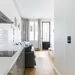 Gaité Montparnasse Magnifique Studio Divry 2P