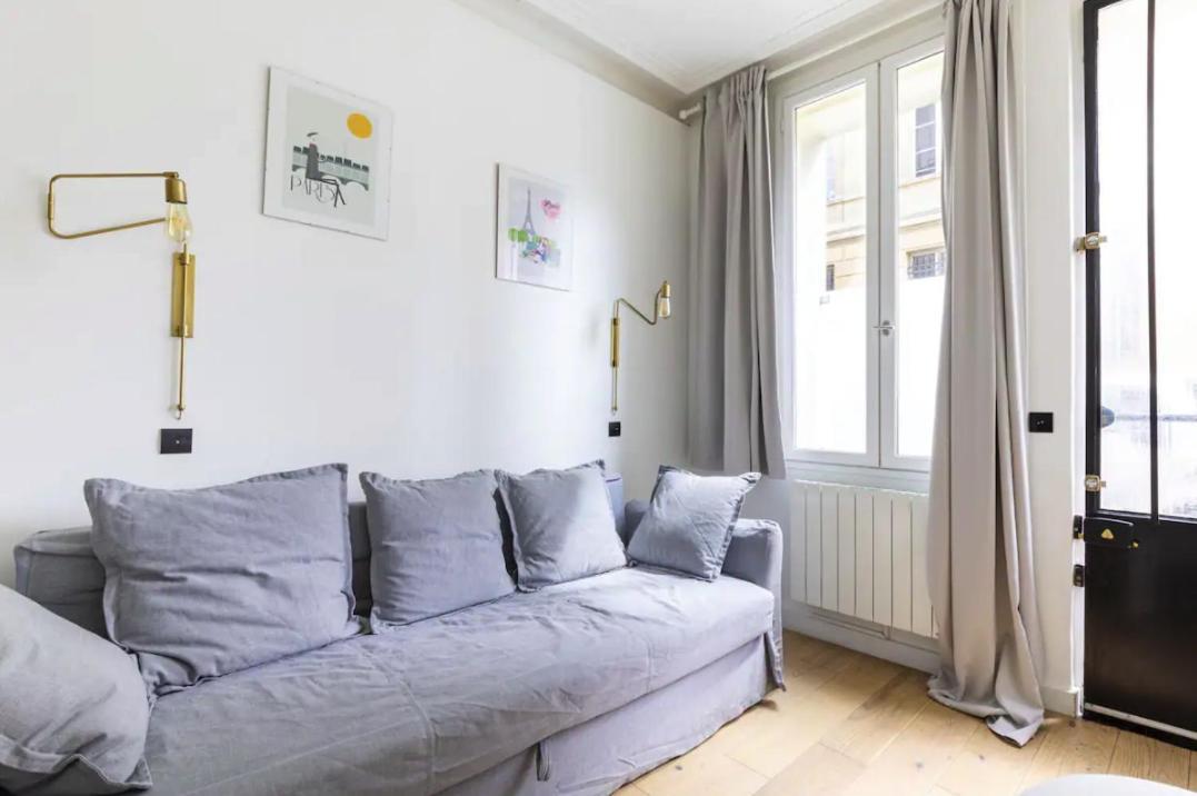Gaité Montparnasse Magnifique Studio Divry 2p